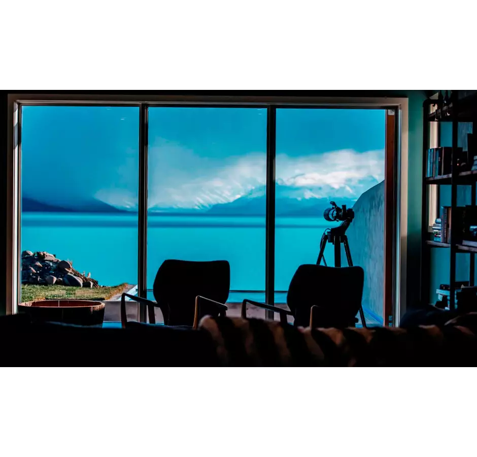 Lakestone Lodge Lounge